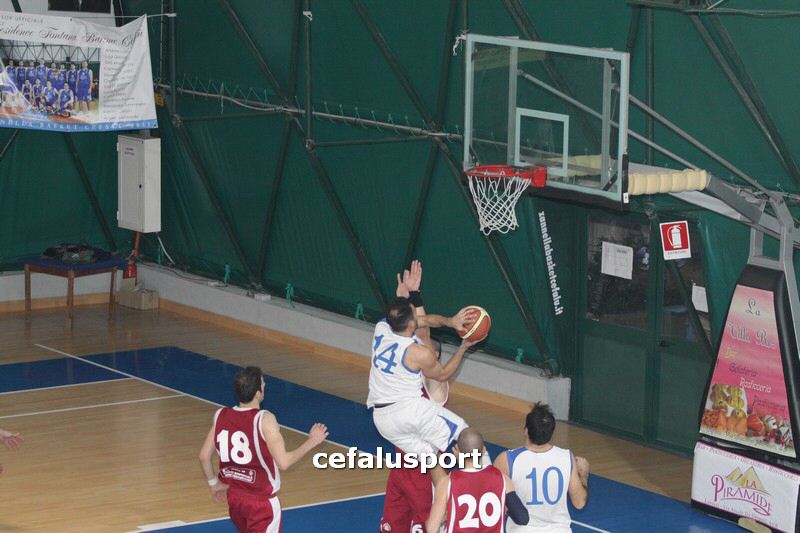 120304 sport 369_tn.jpg